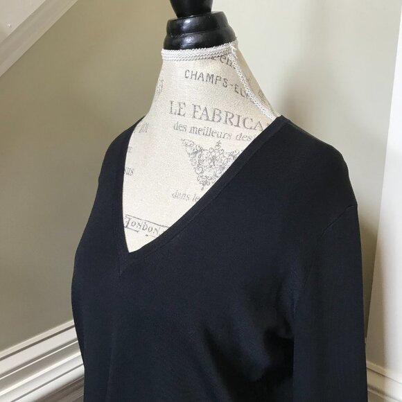 Theory Britona Lustrate Oversized Sweater Womens Medium Black V-Neck Long Sleeve - Picture 8 of 11